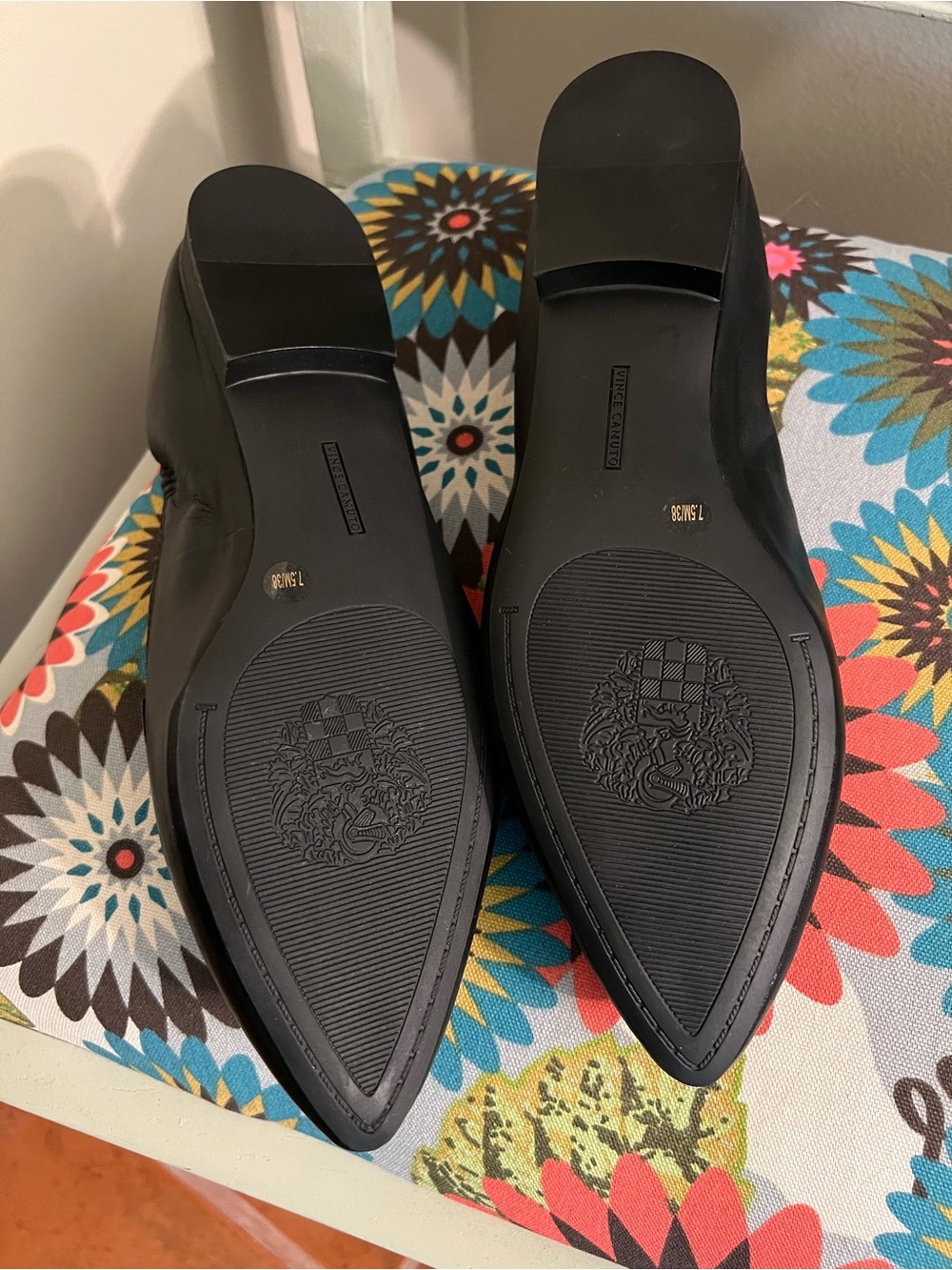 Vince Camuto Azur Black Loafers - Picture 3 of 6